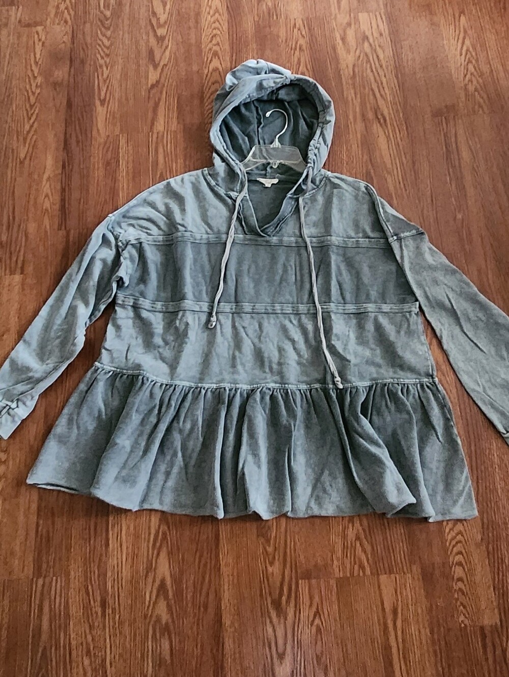 easel Washed Heathered Charcoal Gray Hooded Peplum Sweatshirt